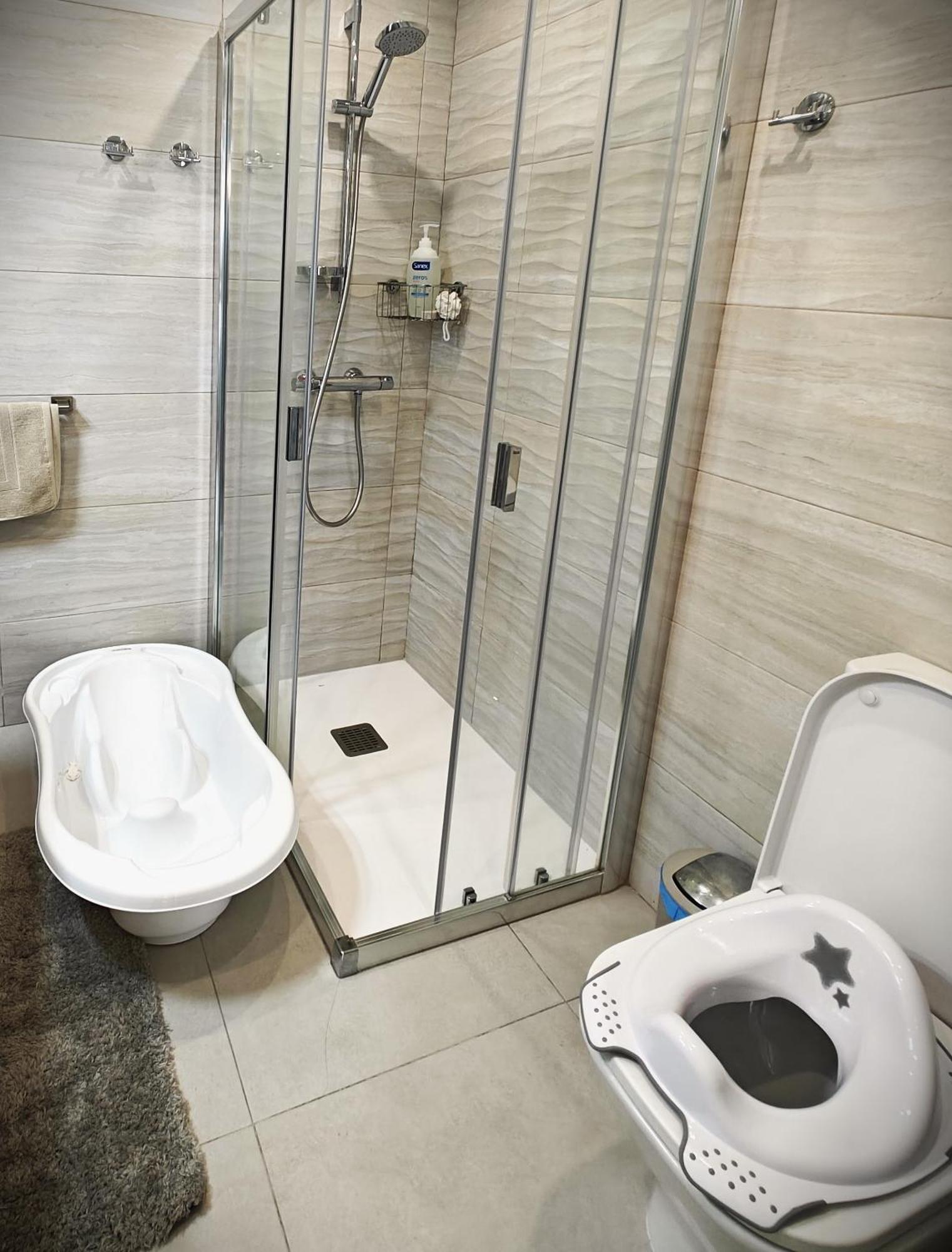 Sun Apartment - 3 Bedrooms, Priv Parking, Pool, Ac, Tv Channels, Fibre Net Los Cristianos  Dış mekan fotoğraf
