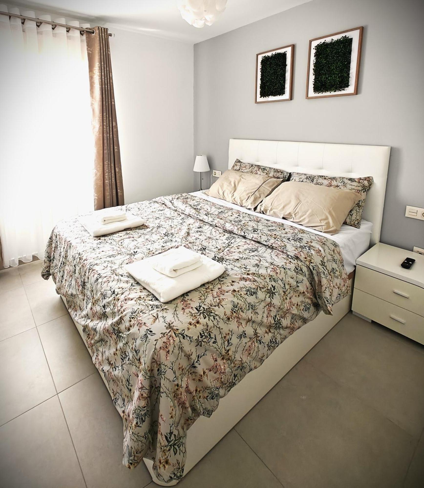 Sun Apartment - 3 Bedrooms, Priv Parking, Pool, Ac, Tv Channels, Fibre Net Los Cristianos  Dış mekan fotoğraf