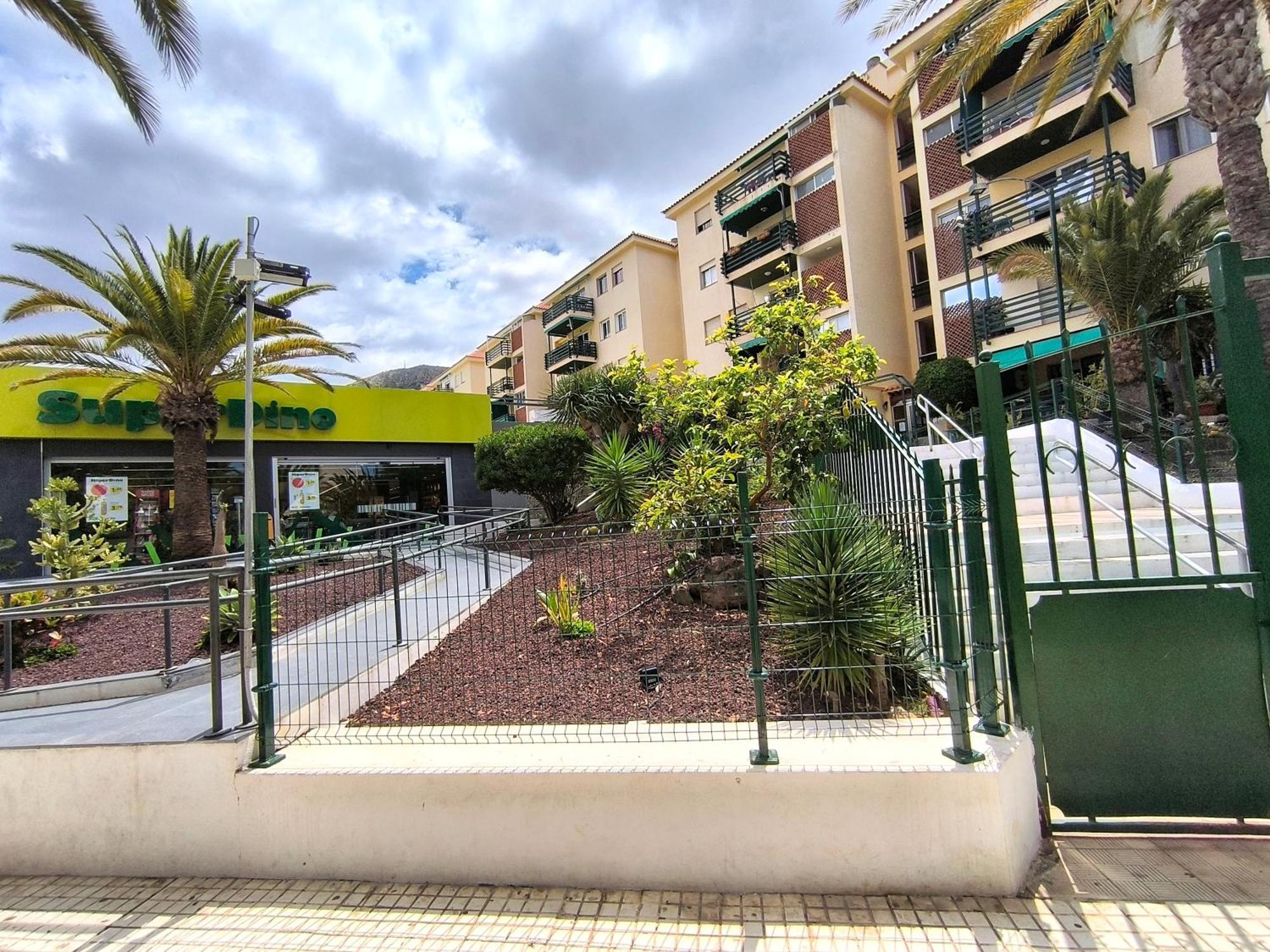 Sun Apartment - 3 Bedrooms, Priv Parking, Pool, Ac, Tv Channels, Fibre Net Los Cristianos  Dış mekan fotoğraf